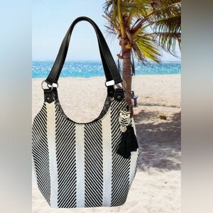 Sakroots The Sak Roma Shopper Shoulder Bag in Black & White Desert Pattern NWOT